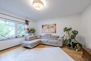 Familienfreundliches Zweifamilienhaus im begehrten Schlösslesfeld – Die vollständige Adresse der Immobilie erhältst du vom Anbieter., 71640 Ost, Ludwigsburg – Vorschaubild 2