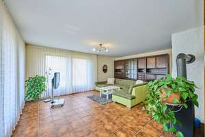 Ihr Zuhause für jede Lebensphase: Modernisierter Bungalow mit Luftwärmepumpe, Terrasse & Traumgarten – Die vollständige Adresse der Immobilie erhältst du vom Anbieter., 94369 Rain – Vorschaubild 7