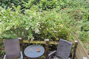 Juwel in Rüttenscheid - Schöne 2-Zimmer EG-Wohnung mit eigenem Garten und Terrasse zu vermieten – Paulinenstraße 57, 45130 Rüttenscheid, Essen – Vorschaubild 2