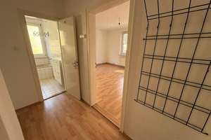 Gut geschnittene 2-Zimmer-Wohnung mit Kellerabteil und Einbauküche – Böcklerstraße 10, 38102 Viewegsgarten-Bebelhof, Braunschweig – Vorschaubild 2