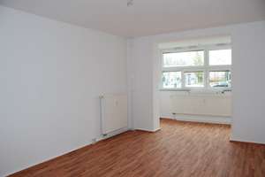 Tolle Familienwohnung mit Wintergarten – Bahnhofstr. 66, 9111 Zentrum, Chemnitz – Vorschaubild 1
