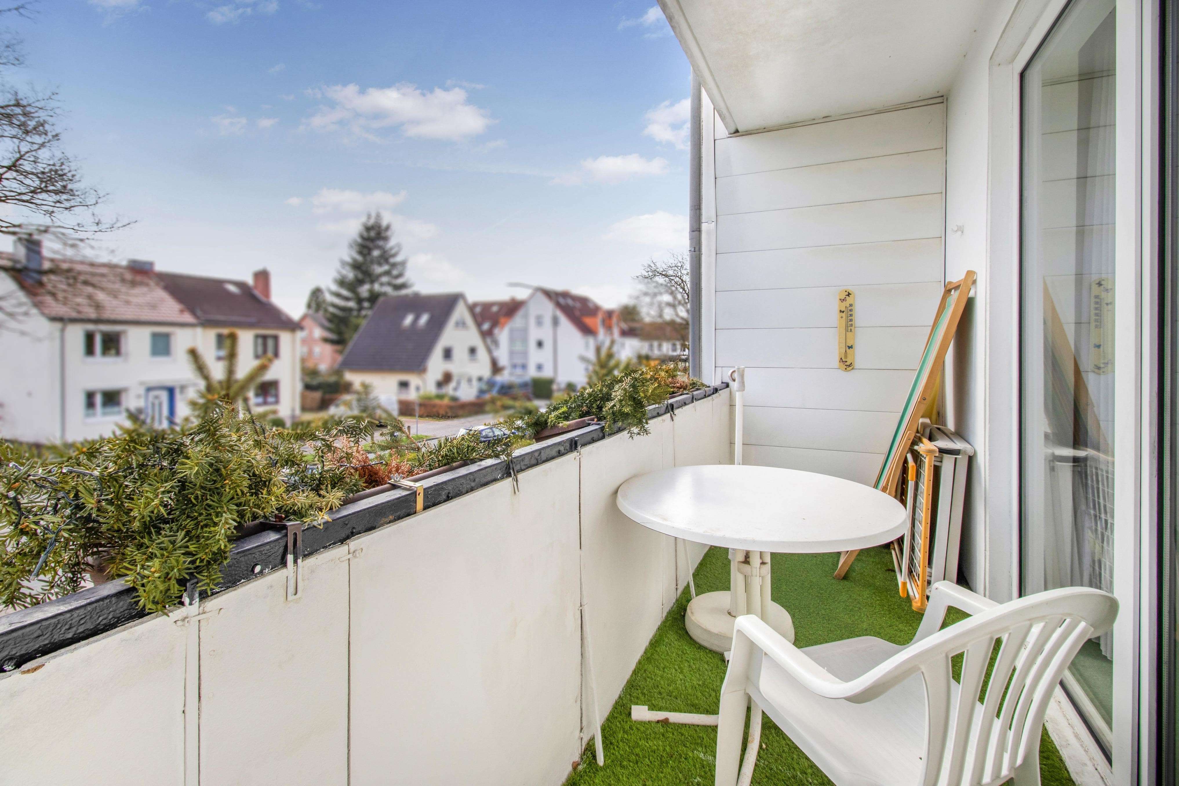 Gepflegte 3-ZKB-Wohnung mit Garage in beliebter Lage von Bremen-Vegesack, Bremen – Bild 2