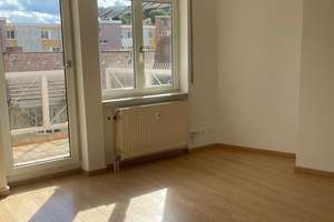 Sonniges 1-Zimmer -Appartement mit neuer Einbauküche  direkt gegenüber dem KIT mit  Aufzug – Kaiserstraße 59, 76131 Innenstadt-Ost, Karlsruhe – Vorschaubild 3