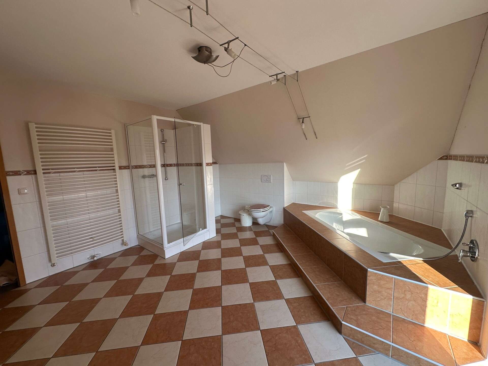 Immobilie in Hagenburg - Ihr neues IMMOBILIEN QUARTIER: Großzügiges Einfamilienhaus mit Wohlfühlfaktor in Bestlage - Bild 15