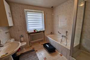 Zwei- bis Drei-Familienhaus
360 m² + 2 Sonnenterrassen +
2 Balkone + 3 Zusatz-Öfen +
Grün + Ruhig – Bayreuth (Kreis) – Vorschaubild 11