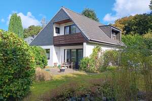 Ihre neue Lieblingsadresse: 5 Zi.- Einfamilienhaus in idyllischer Wohnlage – Die vollständige Adresse der Immobilie erhältst du vom Anbieter., 22159 Farmsen-Berne, Hamburg – Vorschaubild 2