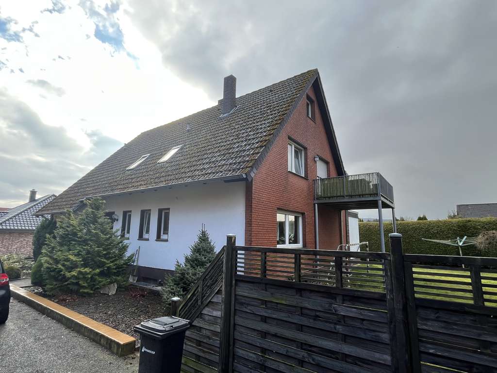 Immobilie in Dörentrup - Gepflegtes Zweifamilienhaus in ruhiger Wohnlage von Dörentrup–Ortsteil - Bild 3