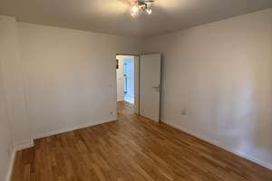 Stilvolle 2-Zimmer-Parkett-Wohnung mit großer Sonnenterrasse in begehrter Lage -provisionsfrei – Wilhelm-Hauff-Straße 6, 65187 Südost, Wiesbaden – Vorschaubild 9