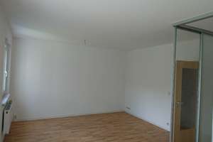 +!+ LICHTDURCHFLUTETE 2-Raum-Whg. in Hutholz mit Blick ins Grüne +!+ – Walter-Ranft-Str. 56, 9123 Hutholz, Chemnitz – Vorschaubild 4
