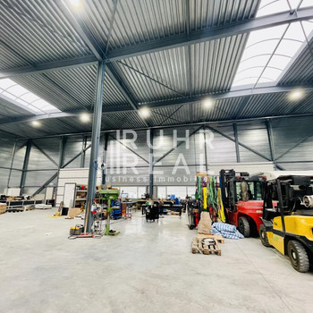 Hochwertige Hallenfläche ca. 2.200 m²/ ebenerdige Andienung/Rampe zu vermieten