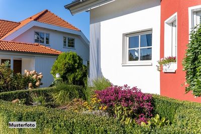 Ihr neues Zuhause - Freistehendes Einfamilienhaus nebst Garage
