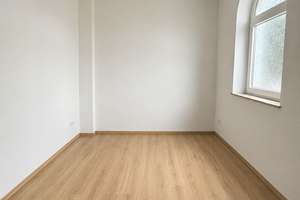 3-Zimmer-Erdgeschosswohnung im Grünen – Heißenerstr. 238, 45359 Schönebeck, Essen – Vorschaubild 3