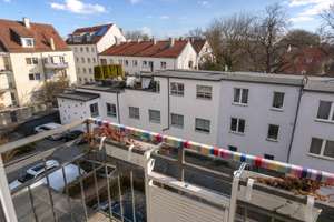 Stilvolle, möblierte 1,5-Zimmer-Wohnung mit sonnigem Balkon – bezugsfrei im Oktober