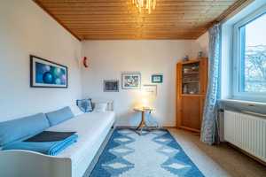 Richtig viel Platz auf fast 200 qm W-/Nfl. - gemütliches Familienhaus mit Südgarten in ruhiger Lage – Ebersberg (Kreis) – Vorschaubild 22