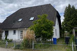 Doppelhaushälfte mit Terasse und Garten in Berlin-Mahlsdorf – Die vollständige Adresse der Immobilie erhältst du vom Anbieter., 12623 Mahlsdorf, Berlin – Vorschaubild 19