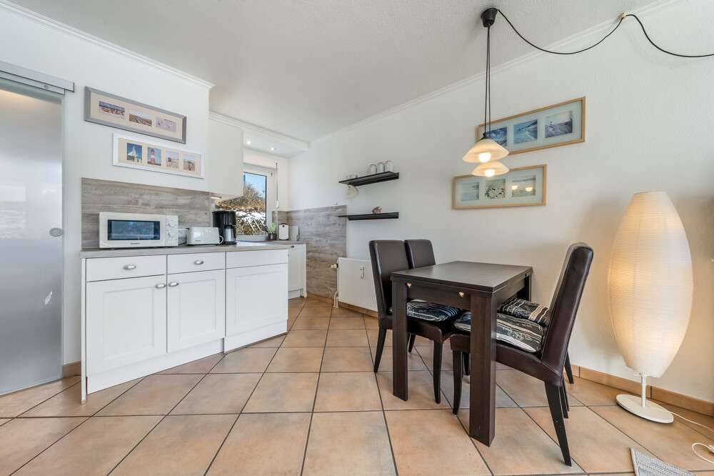 Immobilie in Hörnum (Sylt) - Helle Erdgeschosswohnung direkt am Strand mit Balkon - Bild 12