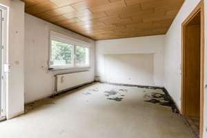 Eigennutzeroption! 3-Familienhaus mit einer vermieteten Einheit in Kupferdreh  – Die vollständige Adresse der Immobilie erhältst du vom Anbieter., 45257 Kupferdreh, Essen – Vorschaubild 9
