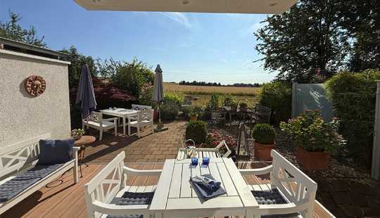 Bild von Seltene Spitzenlage in Eltville-Ost, große Doppelhaushälfte, Terrasse, Garten und Fernblick