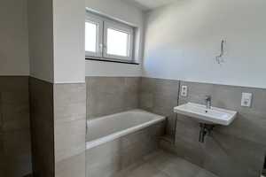 Townhouse in Frankfurt mit Garten und Terrasse!+ EINBAUKÜCHE! – Akazienstraße 29, 65933 Frankfurt am Main – Vorschaubild 15