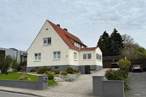 Helle 4-Zimmer-Wohnung mit großer Ost-Dachterrasse, Wolfsburg-Ehmen – Die vollständige Adresse der Immobilie erhältst du vom Anbieter., 38442 Ehmen, Wolfsburg – Vorschaubild 2