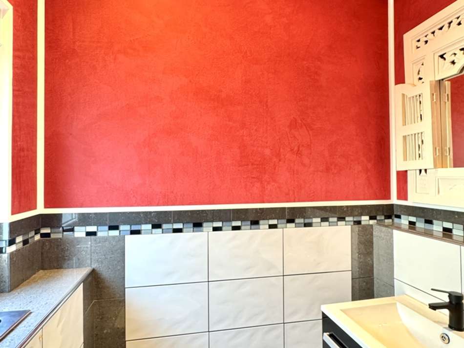 Gäste-WC mit Fenster EG