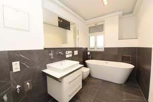 Dachgeschoss ohne Schrägen! + Parkett + Fußbodenheizung + Balkon + Wanne & Dusche + ruhige Lage  – Lazarusstraße 40, 4347 Schönefeld-Abtnaundorf, Leipzig – Vorschaubild 3
