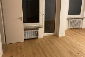 Vor 2 Jahren saniert - Sehr gut vermietetes Appartement in ruhiger Seitenstraße – 81373 Land in Sonne, München – Vorschaubild 2