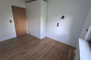 Sonnige EG-Wohnung mit EBK, Wannenbad, Kamin & Garten - von privat an privat – Temmeweg -, 14089 Kladow, Berlin – Vorschaubild 10