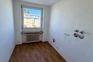Gemütliche 2-Zimmer-Wohnung mit sonnigem Balkon zum Innenhof – 81673 Josephsburg, München – Vorschaubild 5