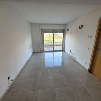 WOHNUNG ZUM VERKAUF IN CELRÀ, GIRONA