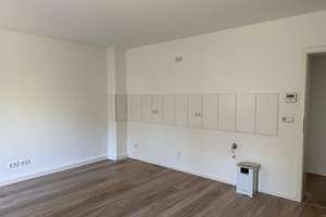 Sanierte  2-Zimmer-Wohnung mit großer Wohnküche und Garten – Mackestraße 10, 53119 Nordstadt, Bonn – Vorschaubild 4