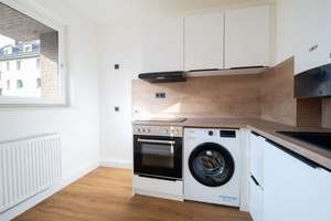 Modern wohnen in Düsseldorf – frisch renovierte 2-Zimmer-Wohnung mit Balkon und neuer Einbauküche – Die vollständige Adresse der Immobilie erhältst du vom Anbieter., 40470 Rath, Düsseldorf – Vorschaubild 3