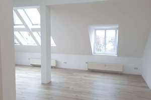 frisch renovierte Dachgeschosswohnung im Herzen von Erfurt – Röntgenstr. 1, 99085 Erfurt – Vorschaubild 4