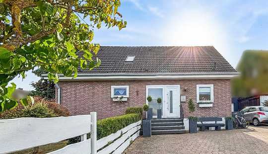 Bild von Viel Platz zum Leben: Freistehendes Einfamilienhaus in Liebenburg mit großem Garten und Außenpool