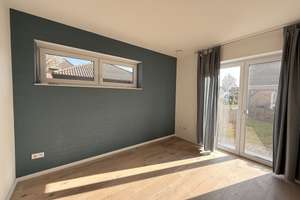 Familienhaus Bj. 2012, Ofenerdiek/Etzhorn: 165 m² + 70 m² UG, Wärmepumpe, PV, Wintergarten – Die vollständige Adresse der Immobilie erhältst du vom Anbieter., 26125 Ofenerdiek, Oldenburg (Oldenburg) – Vorschaubild 11