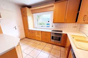 Ankommen und Wohlfühlen: Bungalow mit Gartenparadies und Privatsphäre in Niederkassel – Die vollständige Adresse der Immobilie erhältst du vom Anbieter., 53859 Niederkassel – Vorschaubild 7