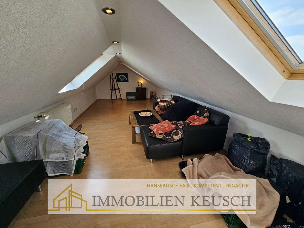 Immobilie in Langwedel - 1-2 Fam.-Haus mit viel Platz über drei Etagen, Sonnenterrasse & Balkon, div. Garagen & Werkstatt - Bild 10