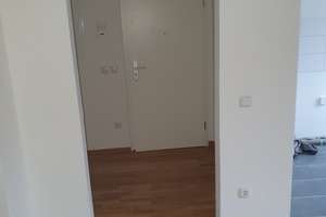 Attraktiv sanierte 2,5 -Zimmer  Dachgeschoßwohnung mit Gartenmitbenutzung – Brunostr 10, 45130 Holsterhausen, Essen – Vorschaubild 2