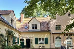 VIEL NATUR NÄHE CHARLOTTENBURG - historisches Reihenmittelhaus in Berlin Siemensstadt