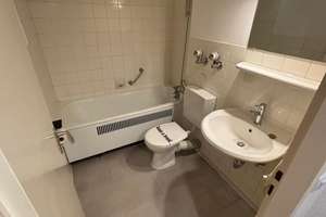 Helle 1-Zimmer Wohnung im 4. OG mit Aufzug in Wiesbaden – Eltviller Straße 19, 65197 Rheingauviertel / Hollerborn, Wiesbaden – Vorschaubild 2