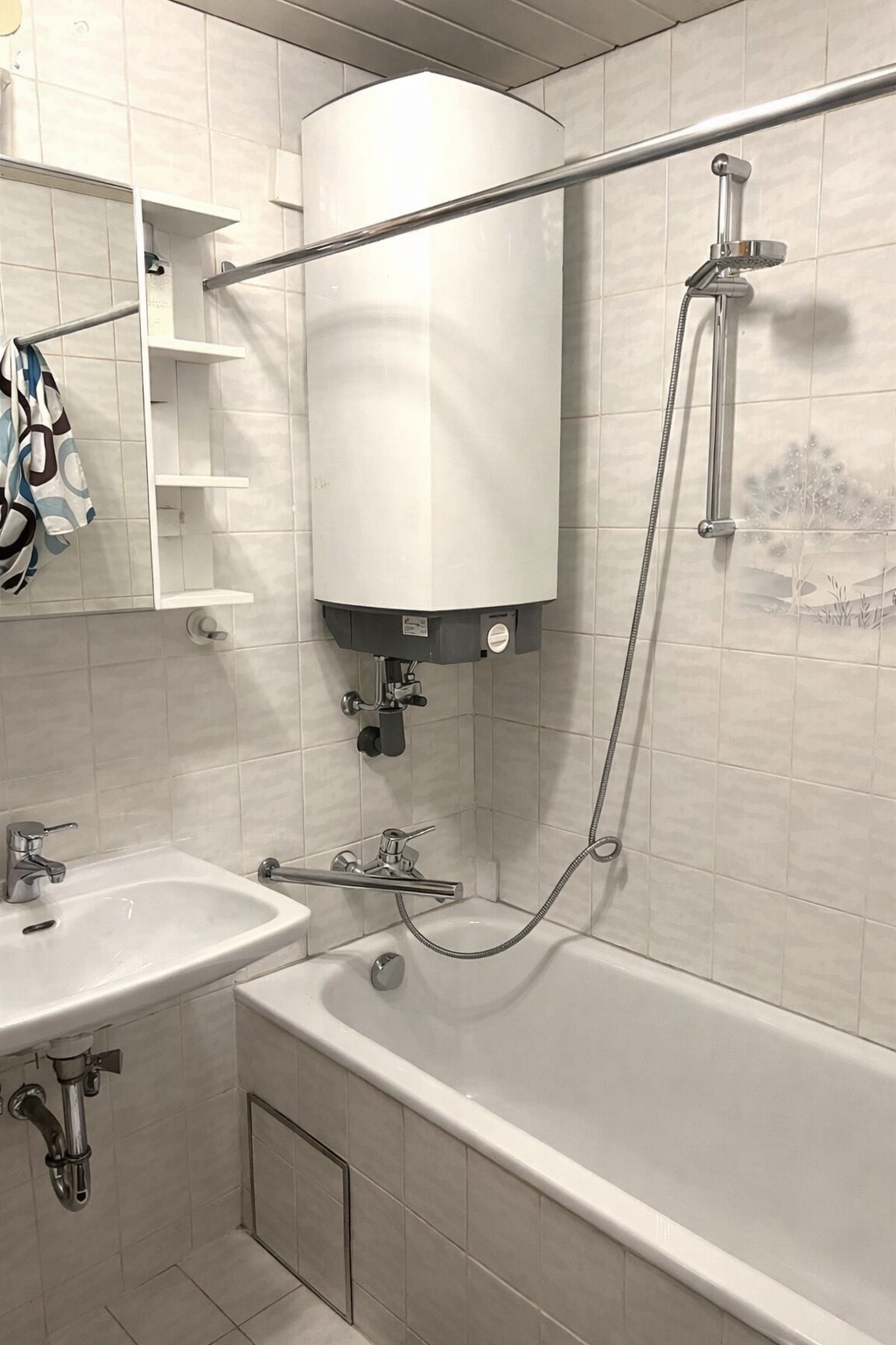 Immobilie in Ulm - Lichtdurchflutete 4-Zimmer-Stadtwohnung in ruhiger Lage – Ulm Mitte, mit Erbbaurecht - Bild 7