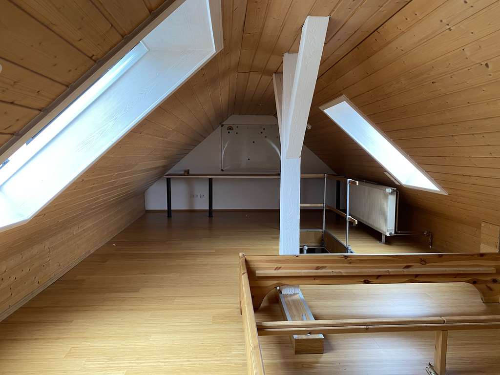 Immobilie in Deizisau - Charmante 2,5-Zimmer Dachgeschosswohnung in Deizisau - Bild 1