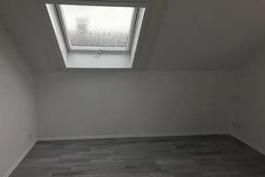 Helle 2-Zimmer Dachgeschosswohnung in Filderstadt – Osterwiesenstrasse 55, 70794 Filderstadt – Vorschaubild 1