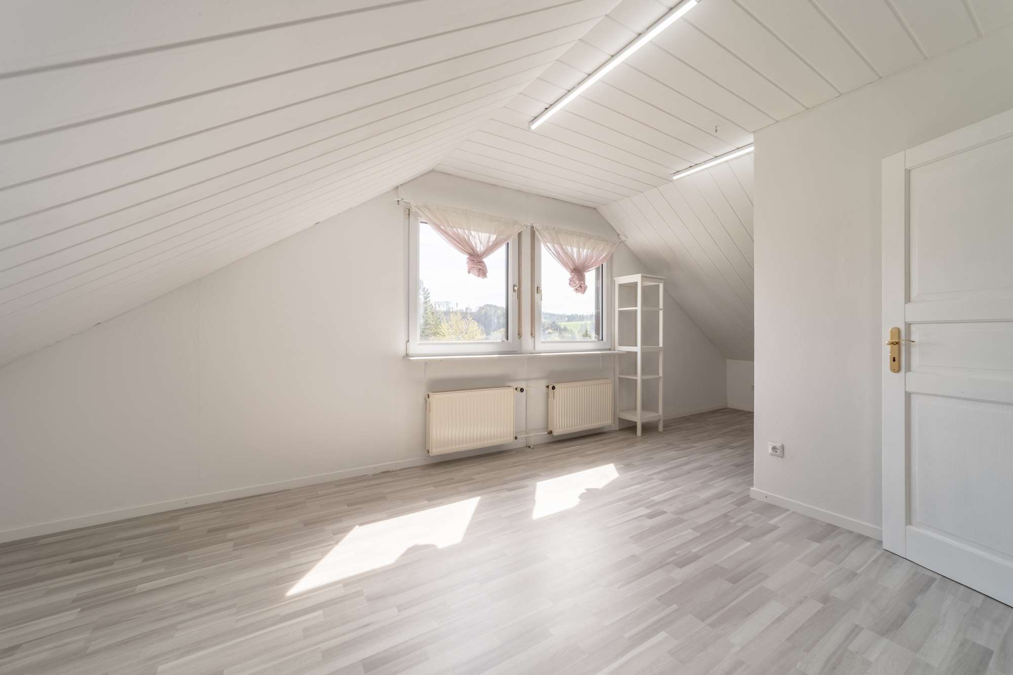 Immobilie in Eggingen - Einfamilienhaus mit vermieteter Einliegerwohnung in Eggingen - Bild 25