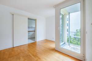 Lichtdurchflutete 2-Zimmer-Wohnung mit TG-Stellplatz im beliebten Dichterviertel – Die vollständige Adresse der Immobilie erhältst du vom Anbieter., 10115 Mitte (Ortsteil), Berlin – Vorschaubild 4