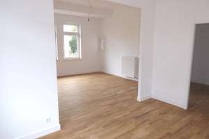 Hochwertig sanierte Altbau-Wohnung in Oberkassel Rheinnähe!