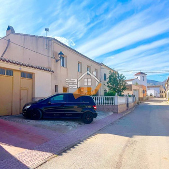 Reihenhaus zum Verkauf in Chirivel, 6 Schlafzimmer.