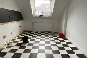 Top gepflegte 2 Zimmer Wohnung im Dachgeschoss – Königssteiner Straße XY, 45145 Essen – Vorschaubild 2