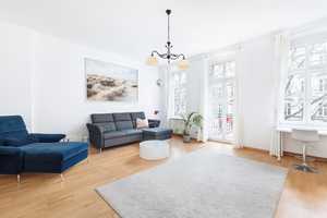 Fehrbelliner Straße, Weinbergspark: 3-Zimmer Altbau zzgl. Wohnküche mit Süd-Balkon – Fehrbelliner Straße 28, 10119 Berlin – Vorschaubild 1