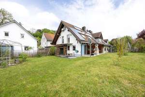 Gepflegtes Reihenendhaus mit Garten, Wintergarten und moderner Wärmepumpe – Die vollständige Adresse der Immobilie erhältst du vom Anbieter., 84106 Volkenschwand – Vorschaubild 1